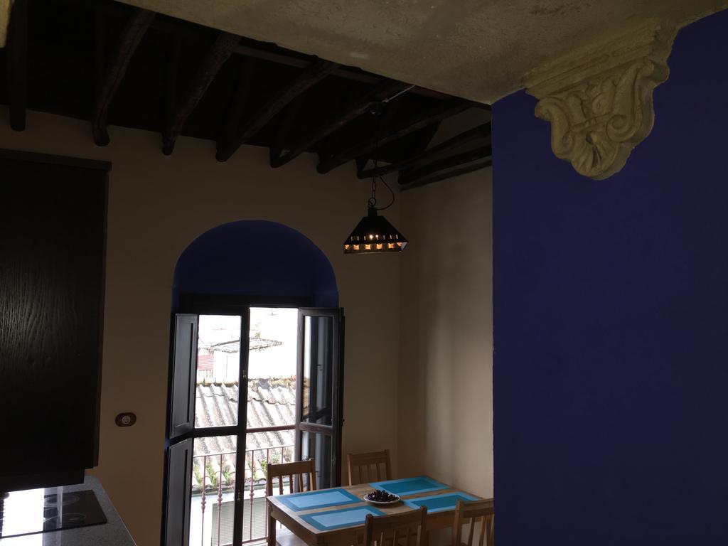 Apartamentos Victoria Bujalance Bagian luar foto